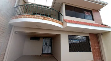 SE VENDE CASA SECTOR EL CEBOLLAR, CUENCA.