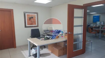 Excelente Ubicación Frente A C.c. Alban Borja