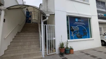 SE RENTA OFICINA SECTOR UNIVERSIDAD CENTRAL 155M2