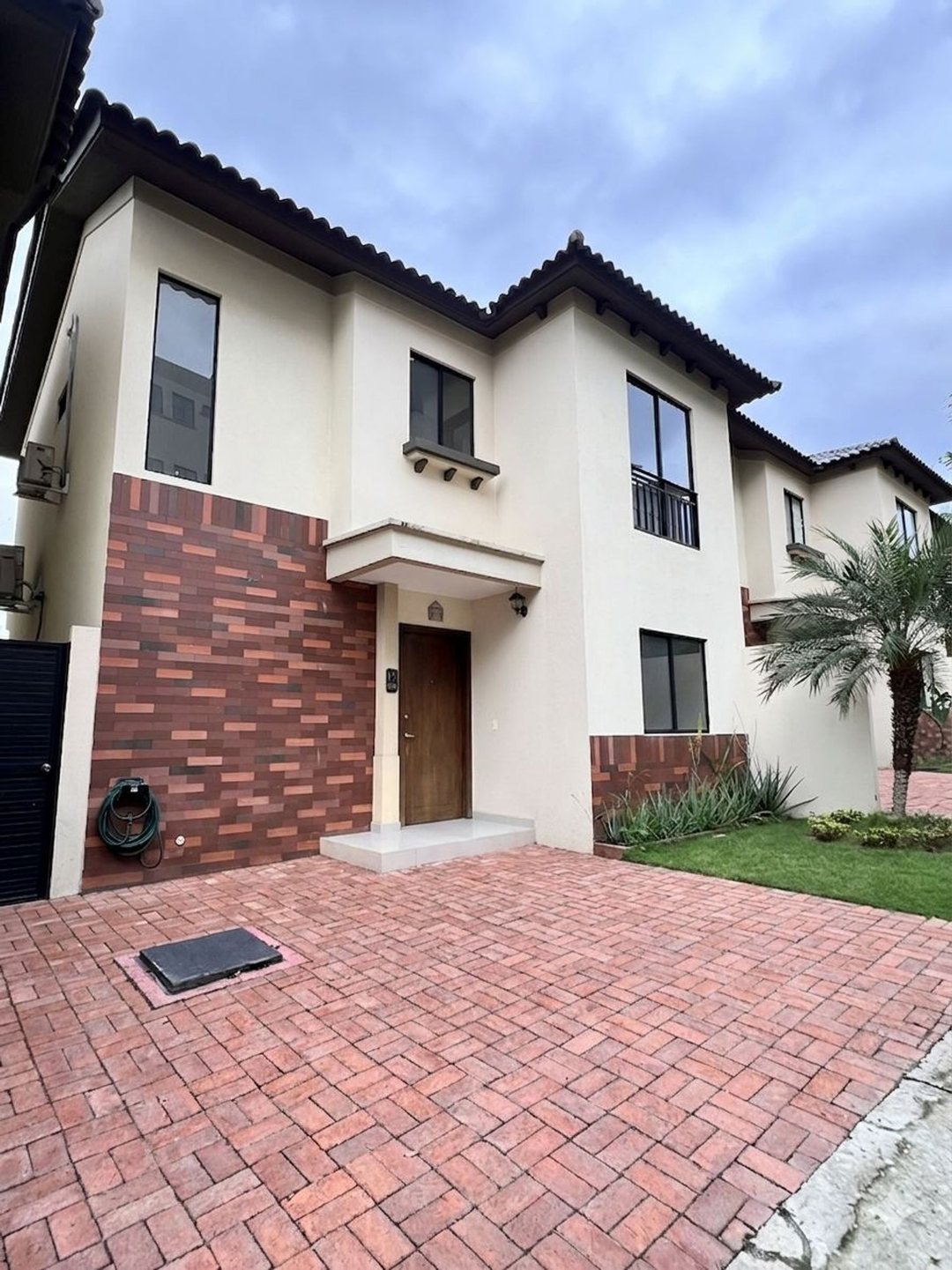 Casa en venta en Febres Cordero