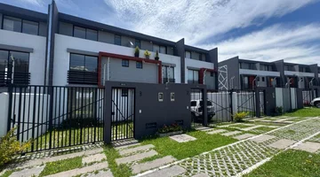 VENTA CASA POR ESTRENAR  EN VALLE DE LOS CHILLOS