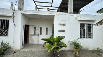 casa de venta en costa azul zona norte de manta