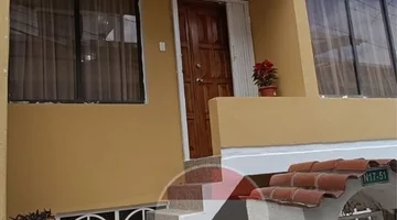 Carapungo, vendo bonita Casa