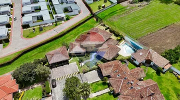 VENTA CASA EN TUMBACO
