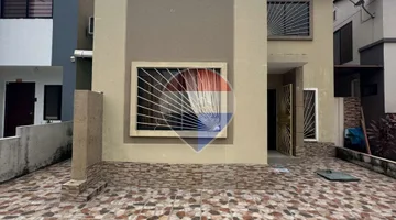 Casa en Villa Club 4 Dormitorios – 136 m²