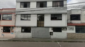 CASA DE VENTA 5 DEPART / Terranova Quitumbe 626m2