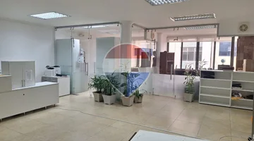 OFICINA EN ALQUILER EN EL CORAZÓN DE GUAYAQUIL